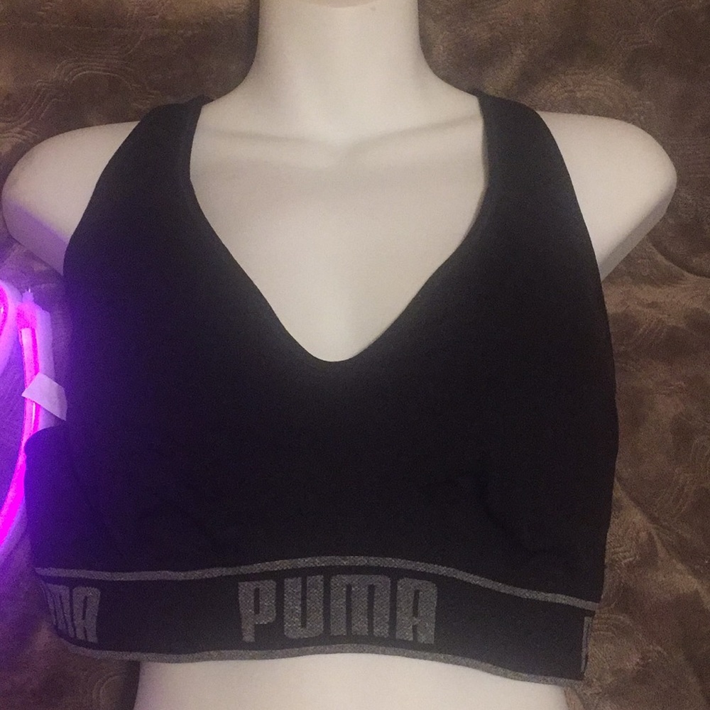 Puma - Picture 2 of 4